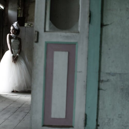 Aluguel de Joias para Noivas - Rendas Plumas Perolas e Pedras Strass