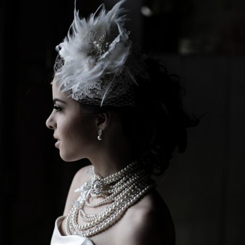 Aluguel de Joias para Noivas - Rendas Plumas Perolas e Pedras Strass