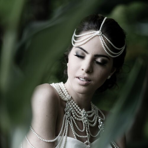 Coleção Lovely - Rendas Plumas Perolas e Pedras Strass