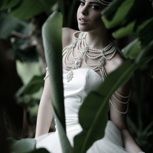 Coleção Lovely - Rendas Plumas Perolas e Pedras Strass