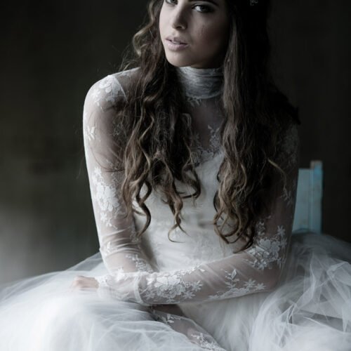 Coleção Lovely - Rendas Plumas Perolas e Pedras Strass