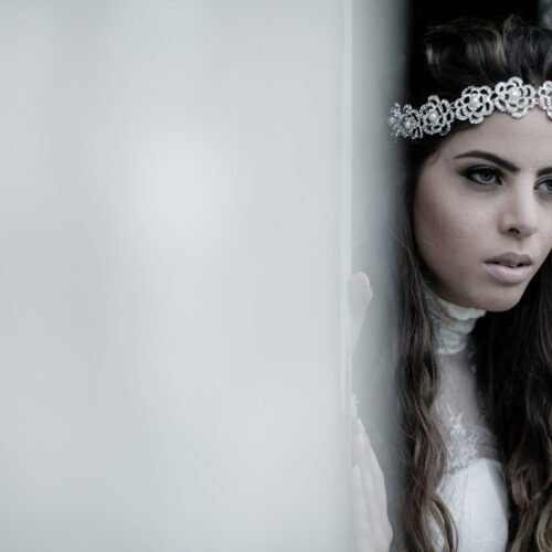 Coleção Lovely - Rendas Plumas Perolas e Pedras Strass